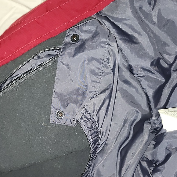 COLUMBIA Winter Jacket, Burgundy, VGUC, Size M - Picture 11 of 11